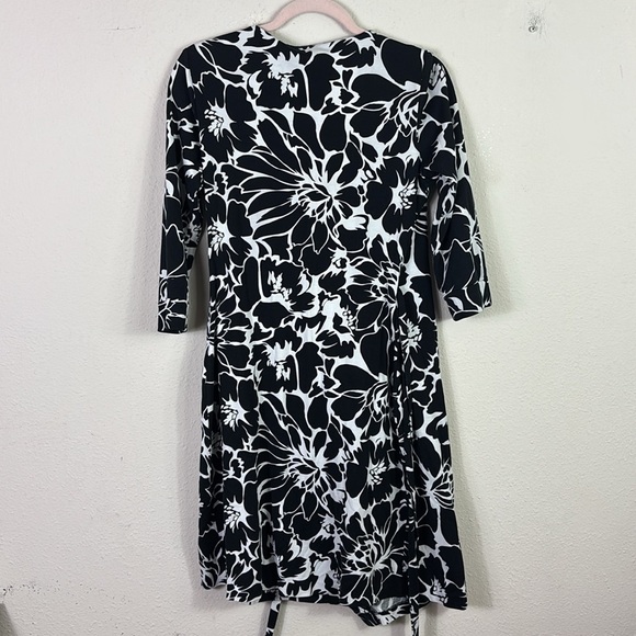 Diane Von Furtstenberg Julian Dahlia black white cotton/silk wrap dress sz 8 - Picture 9 of 10